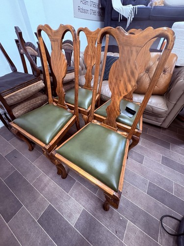 Pair queen anne - of, style