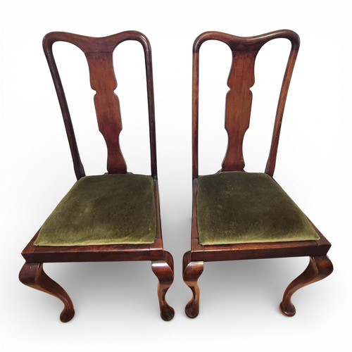 Pair queen anne style - of,